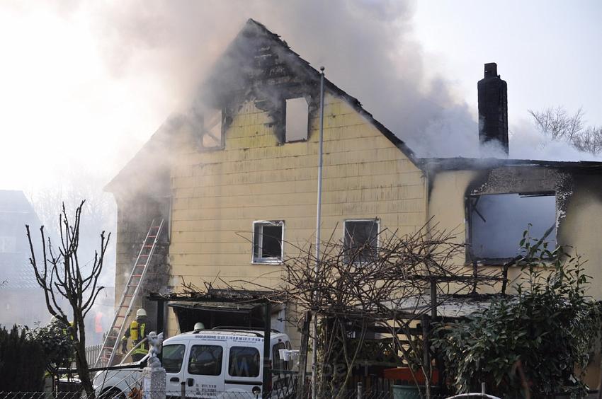 Haus komplett ausgebrannt Leverkusen P58.JPG